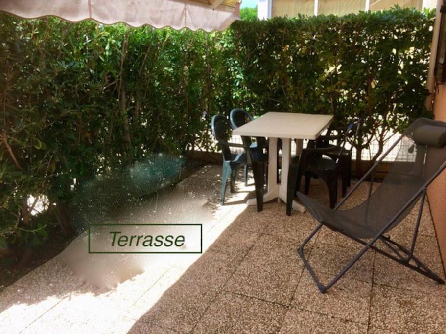 Maisonnette, 5 Pers, 500M Plage, Parking, Terrasse 아그 외부 사진